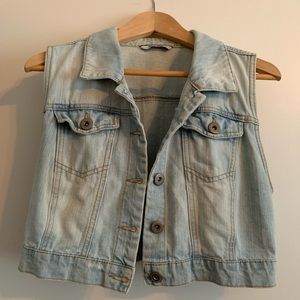 Cropped denim vest